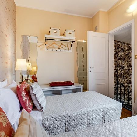 Piazza Di Spagna Fantastic Apartment Рим Екстериор снимка