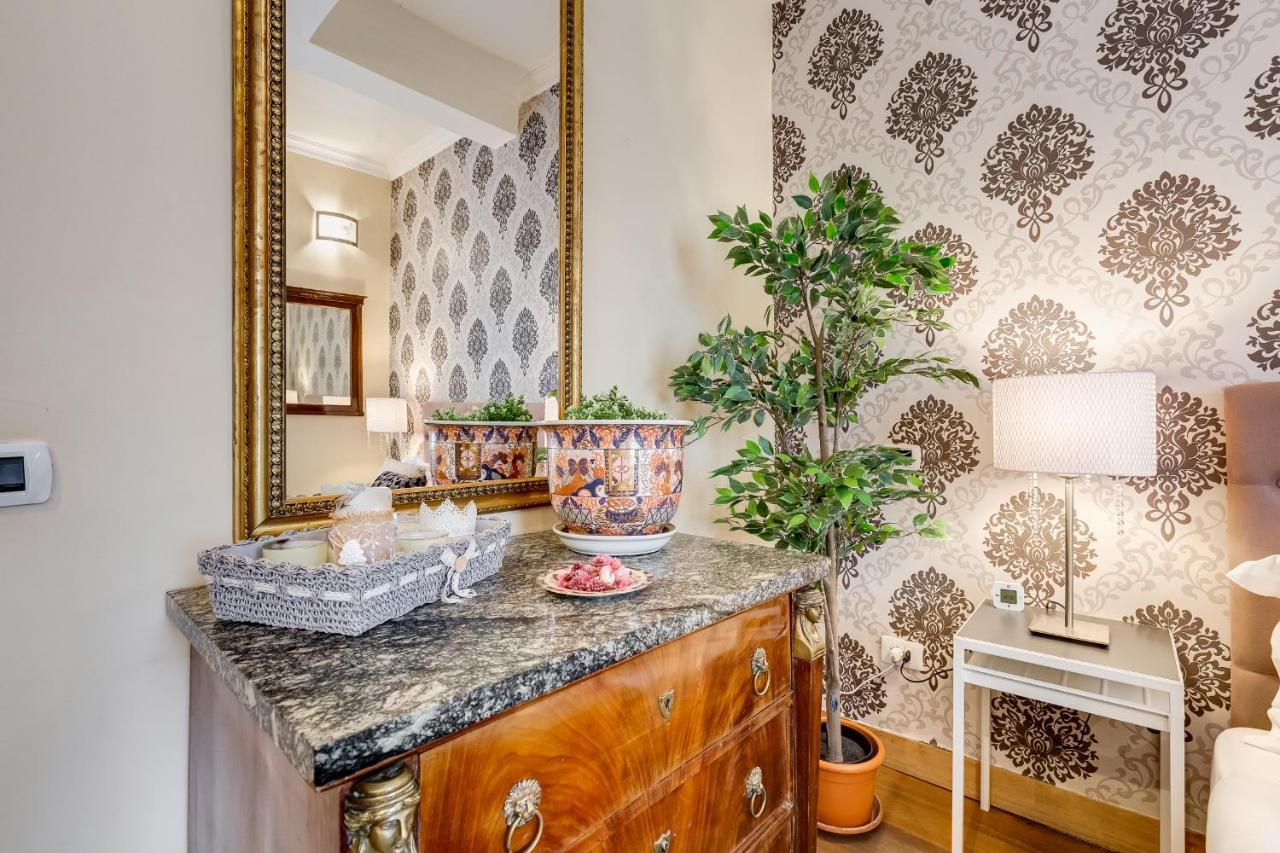 Piazza Di Spagna Fantastic Apartment Рим Екстериор снимка
